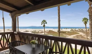 sbazd-1-king-bed-suite-ocean-view-03